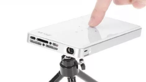 Zeus a100p img02 600x510